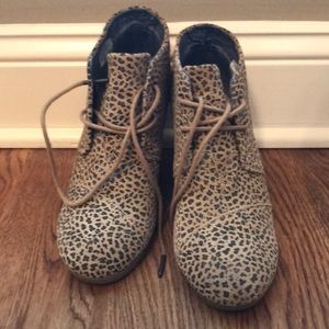 Toms Wedge Booties; size 7